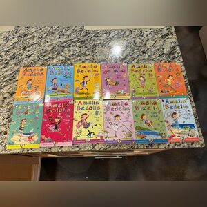 Amelia Bedelia Book Set - books 1-12